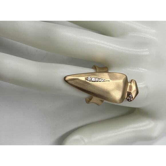 Kendra Scott SALLY Brass brushed Gold Tone Arrowhead Crystal Adj Ring Sz 6.75 - Picture 5 of 16